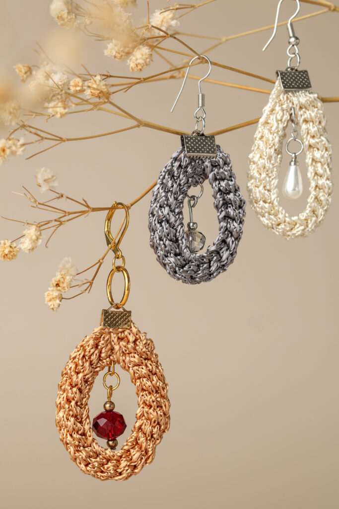 Pendientes varios colores